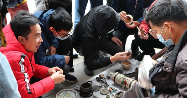 現(xiàn)場|2022年1月花地灣古玩地攤集市盛況