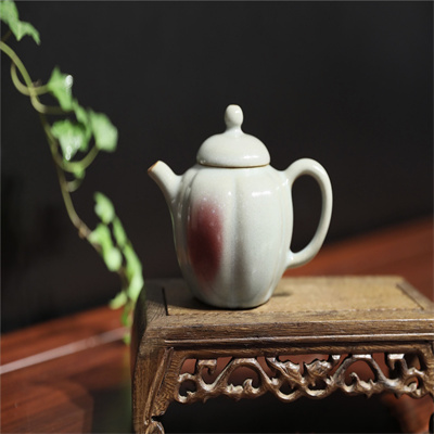  鈞瓷茶壺-胭脂醉