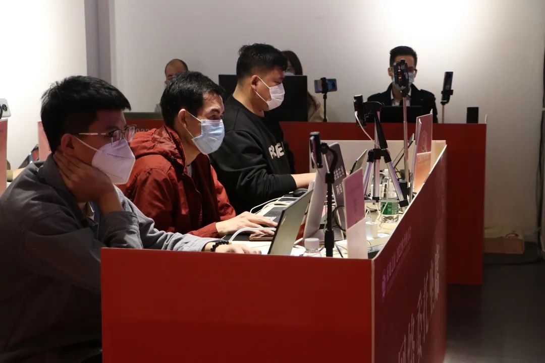 花地藝拍2022秋拍|中國(guó)書(shū)畫(huà)順利告捷！明日古董珍玩專(zhuān)場(chǎng)精彩繼續(xù)