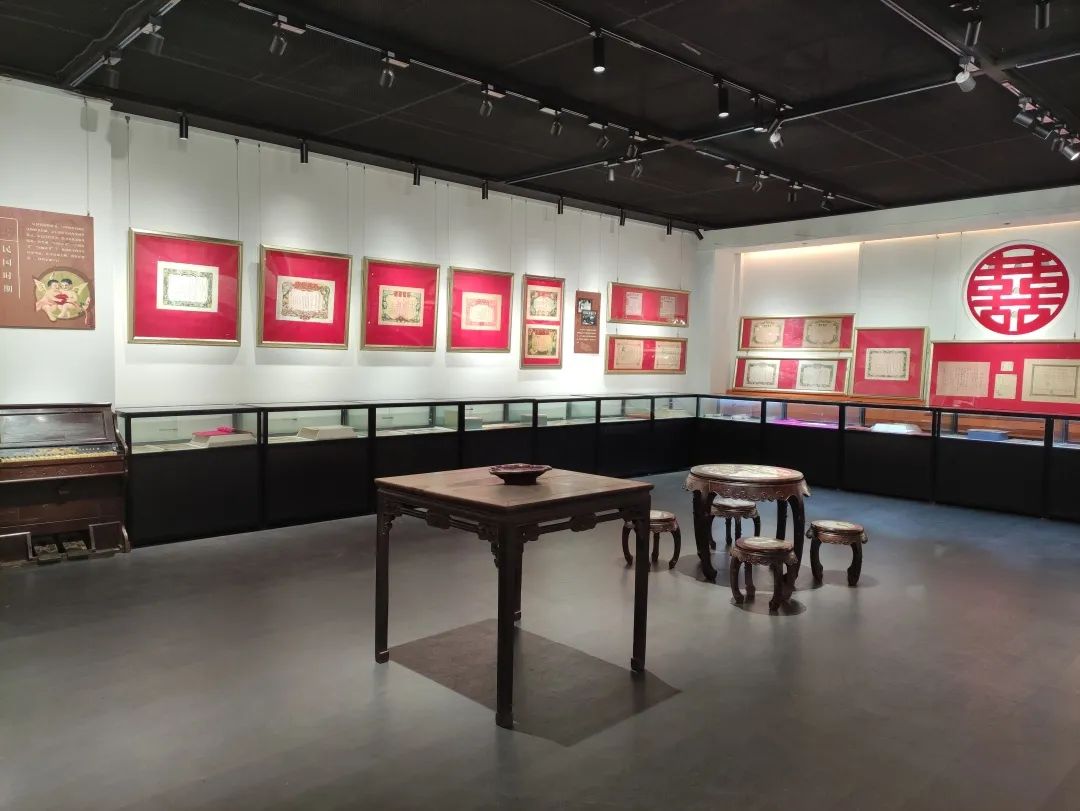 預告|百年婚書展明日開展，一起相約花地灣古玩城！