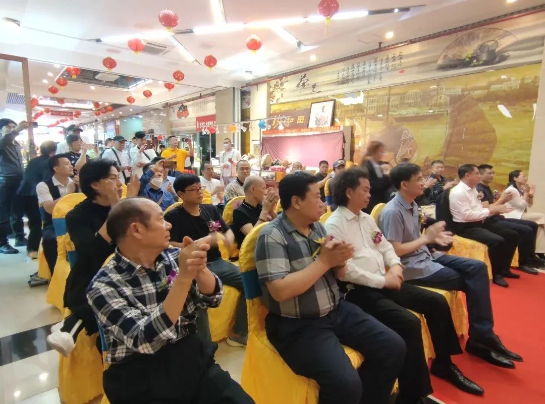 廣州花地灣古玩藝術(shù)品博覽會(huì)盛大開幕