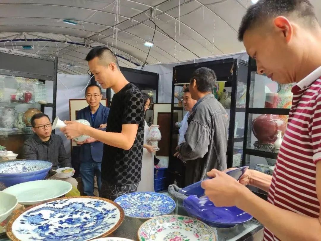 廣州花地灣古玩藝術(shù)品博覽會(huì)盛大開幕