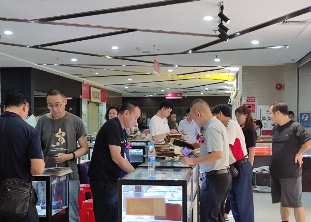 廣州花地灣首屆紙品收藏交流會(huì)圓滿收官，共期再會(huì)花地灣古玩城！